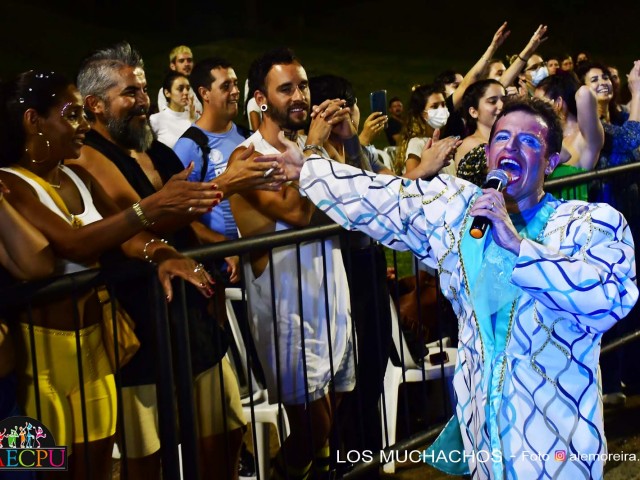 desfile 144